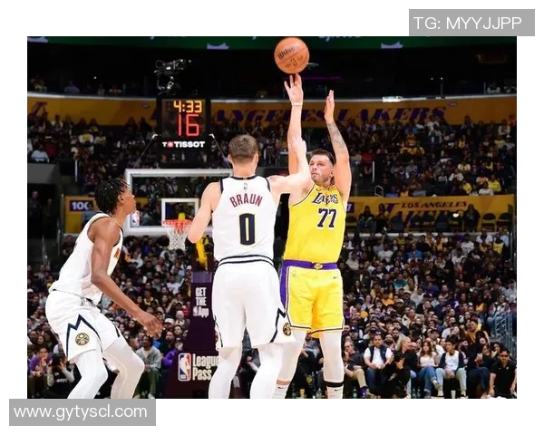 东契奇狂砍73分刷新现役得分纪录独行侠终结太阳11连胜传奇之夜 东契奇狂砍73分刷新现役得分纪录独行侠终结太阳11连胜传奇之夜